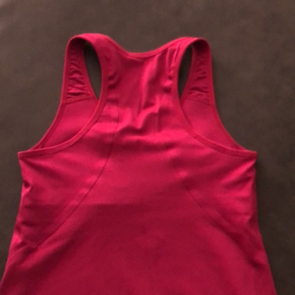 nwot - NIKE top - Picture 5 of 9